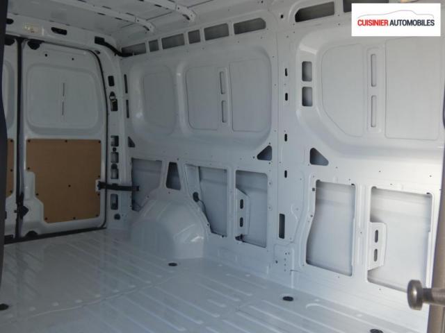 Renault Master image 6
