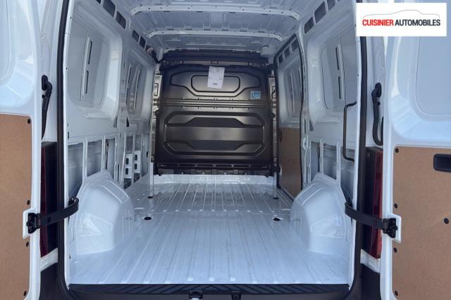 Renault Master image 7