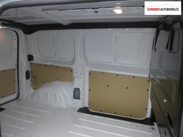 Peugeot Expert image 2