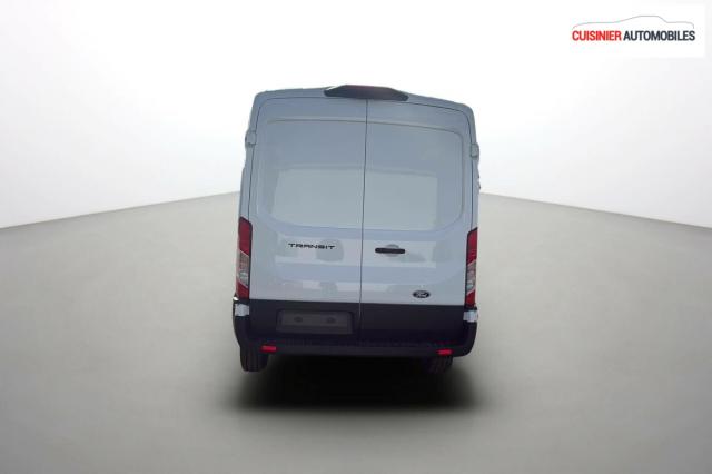 Ford Transit image 8