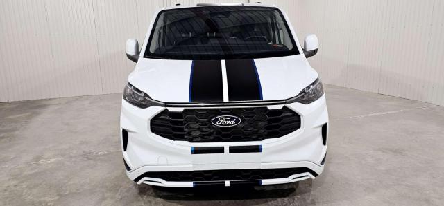 Ford Transit Custom image 2