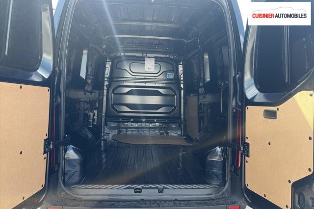 Renault Master image 9