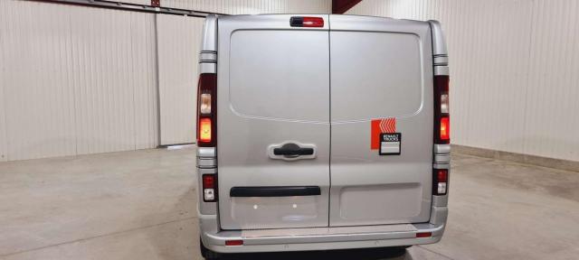 Renault Trafic image 3