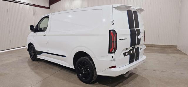 Ford Transit Custom image 8