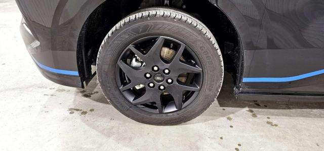 Ford Transit Custom image 2