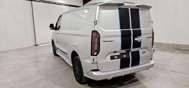 Ford Transit Custom image 6