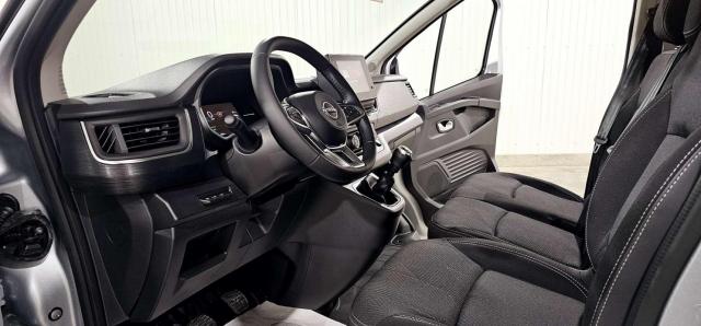 Nissan Primastar image 6