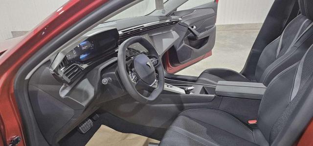 Peugeot 308 image 9
