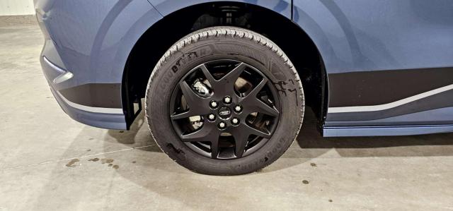 Ford Transit Custom image 2