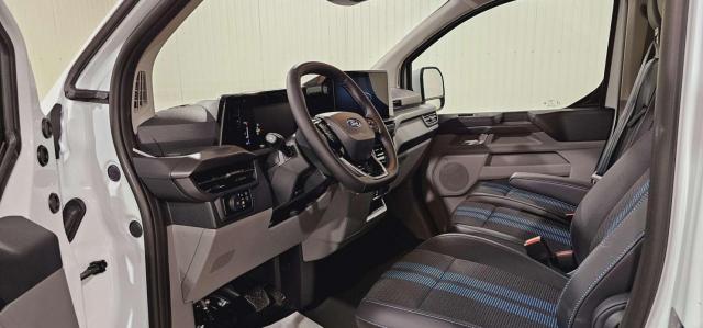 Ford Transit Custom image 6