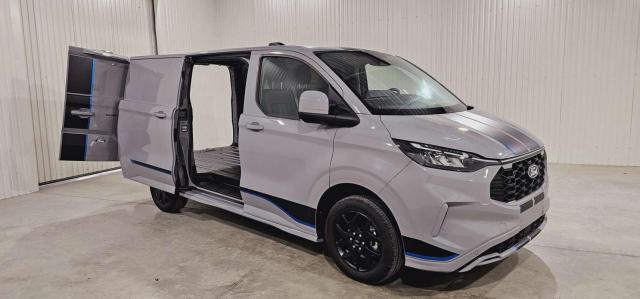 Ford Transit Custom image 7
