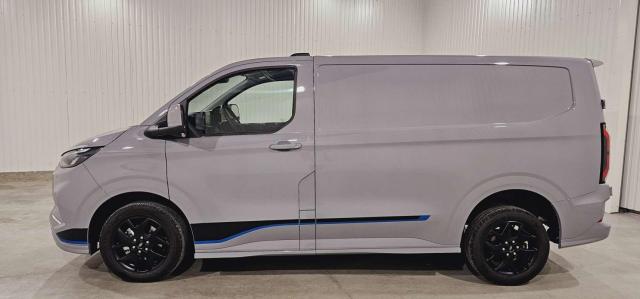 Ford Transit Custom image 2