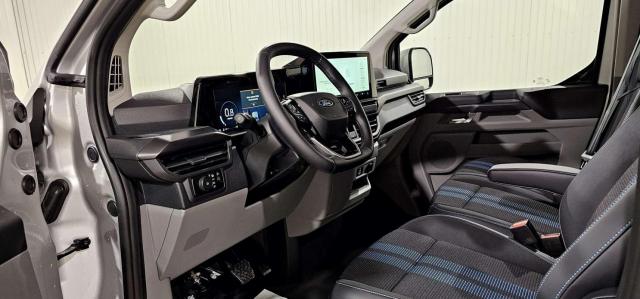 Ford Transit Custom image 4