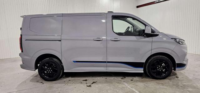 Ford Transit Custom image 6