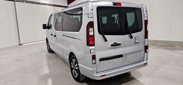 Renault Trafic image 2