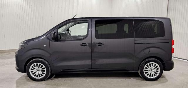 Peugeot Traveller image 9