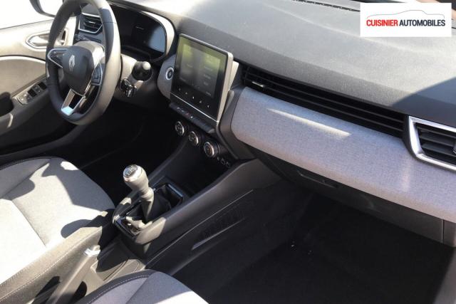 Renault Clio image 8