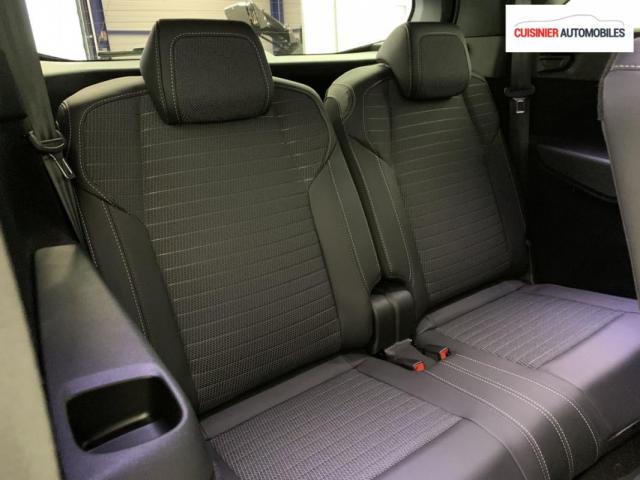 Peugeot 5008 image 3