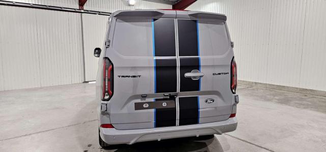 Ford Transit Custom image 9