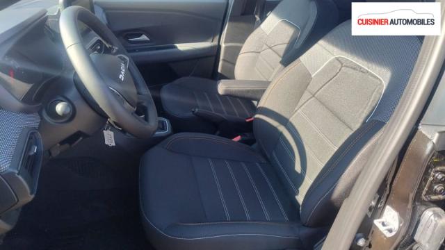 Dacia Sandero image 1