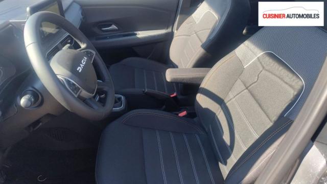 Dacia Sandero image 9