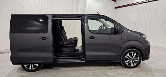 Peugeot Traveller image 9