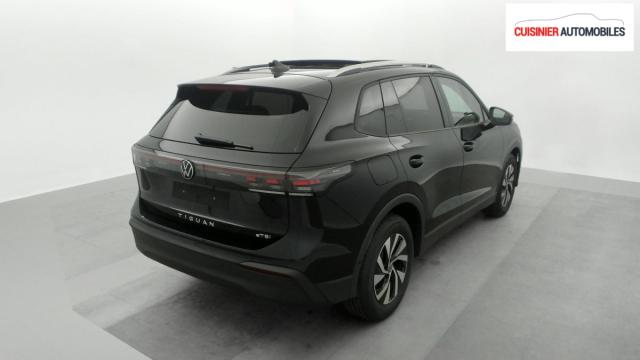 Volkswagen Tiguan image 8