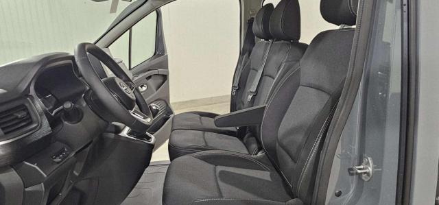 Nissan Primastar image 8
