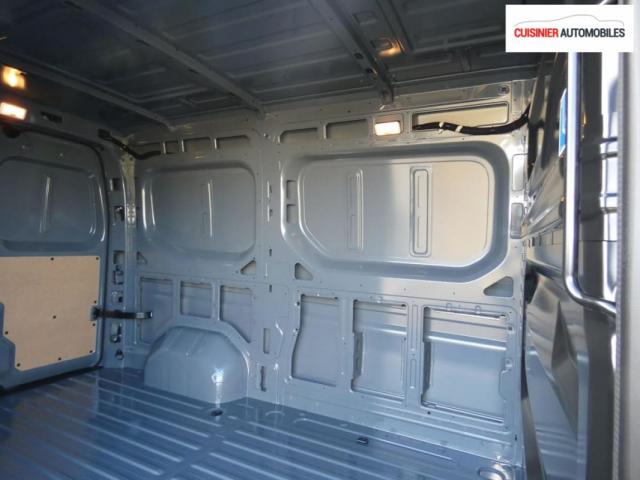 Renault Master image 1