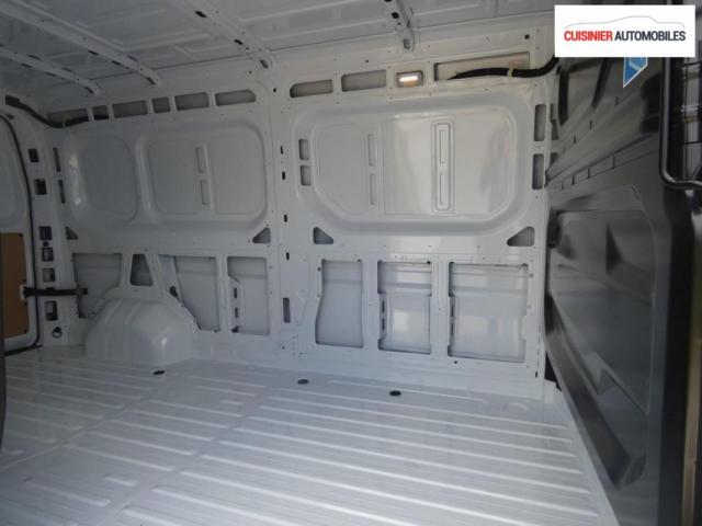 Renault Master image 3