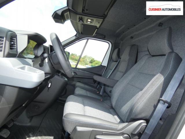 Renault Master image 8