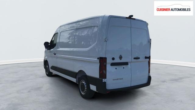Renault Master image 1