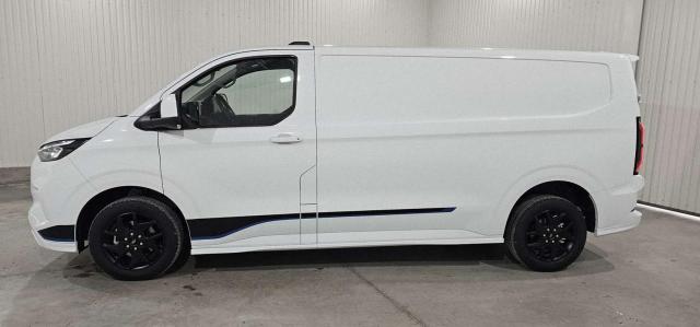 Ford Transit Custom image 6