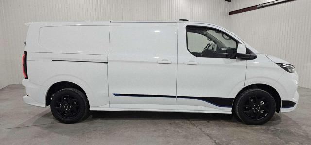 Ford Transit Custom image 4