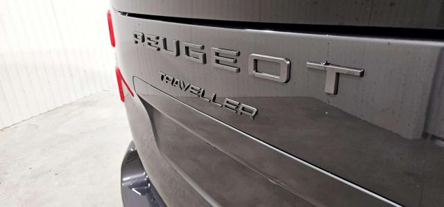 Peugeot Traveller image 1