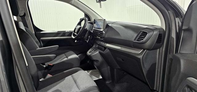 Peugeot Traveller image 5