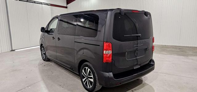 Peugeot Traveller image 6