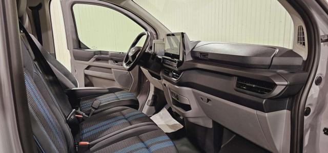 Ford Transit Custom image 3