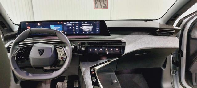 Peugeot 3008 image 3