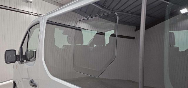 Renault Trafic image 8