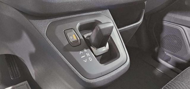 Renault Trafic image 2