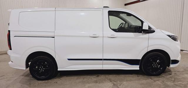 Ford Transit Custom image 8