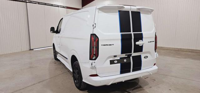 Ford Transit Custom image 9
