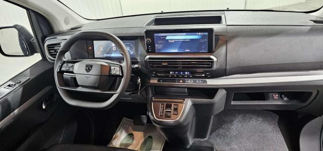Peugeot Traveller image 4