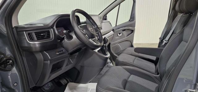 Nissan Primastar image 9