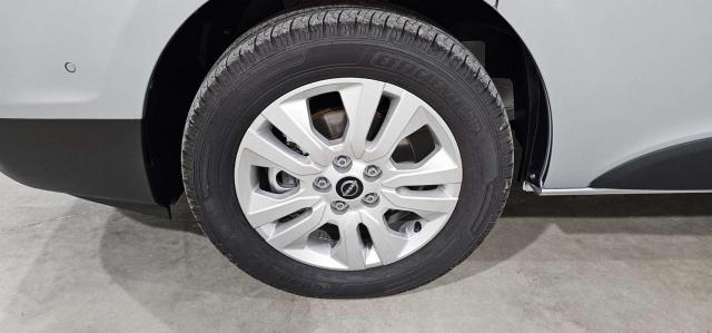 Nissan Primastar image 4