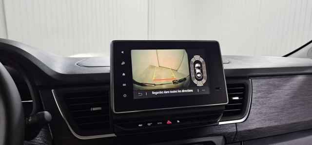 Nissan Primastar image 2