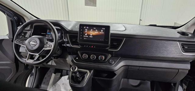 Nissan Primastar image 9
