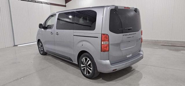 Peugeot Traveller image 2