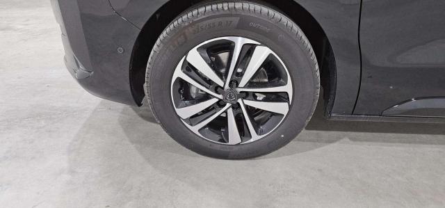 Peugeot Traveller image 3